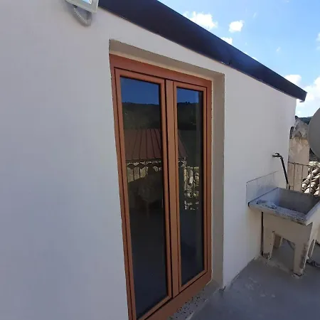 Bilocale Immerso Nel Borgo Con Vista Mare E Monti Appartement *